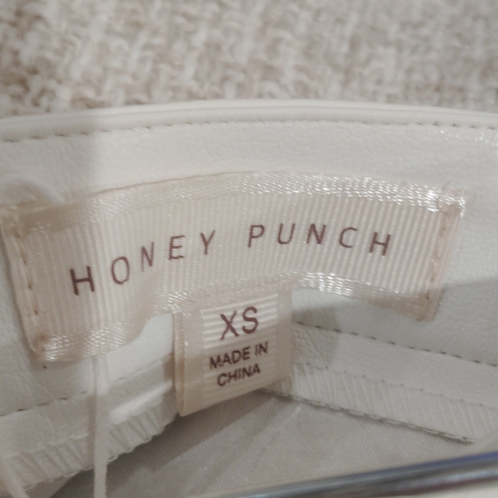 Honey Punch White Skirt - Picture 4 of 5